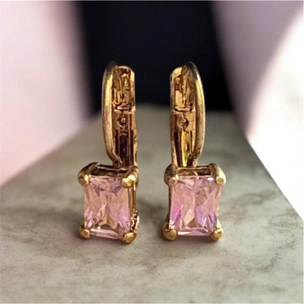 Vintage Avon Pink Lavender Emerald-Cut Drop Earrings Gold Tone Lever Back